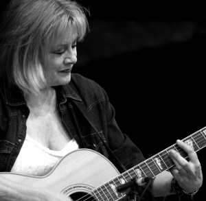 claudia-looking-down-bw